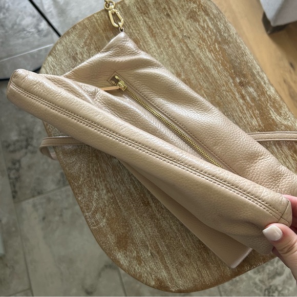 Tory Burch Bombe Thea Fold Over Crossbody Clutch Bag - Picture 5 of 13